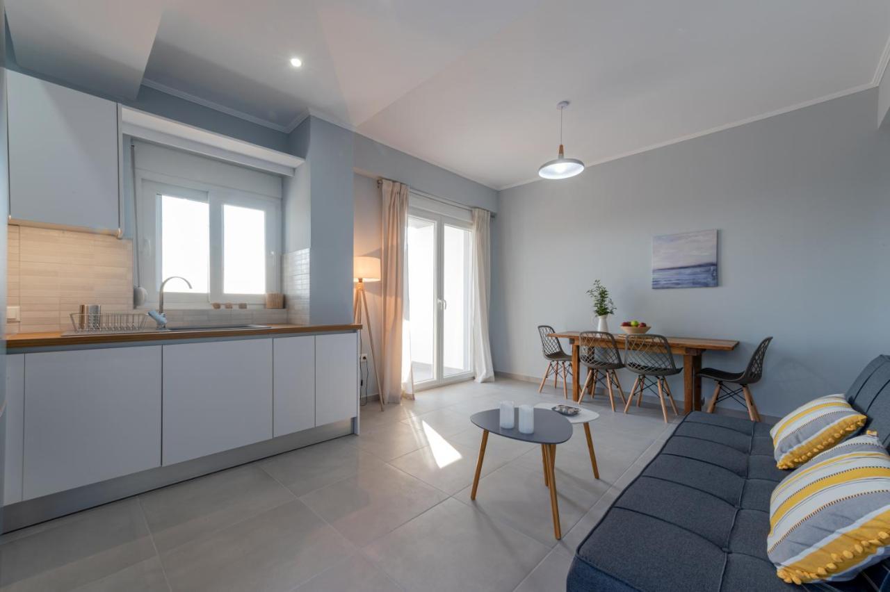 Rizes Seaside Homes Vromonérion 외부 사진