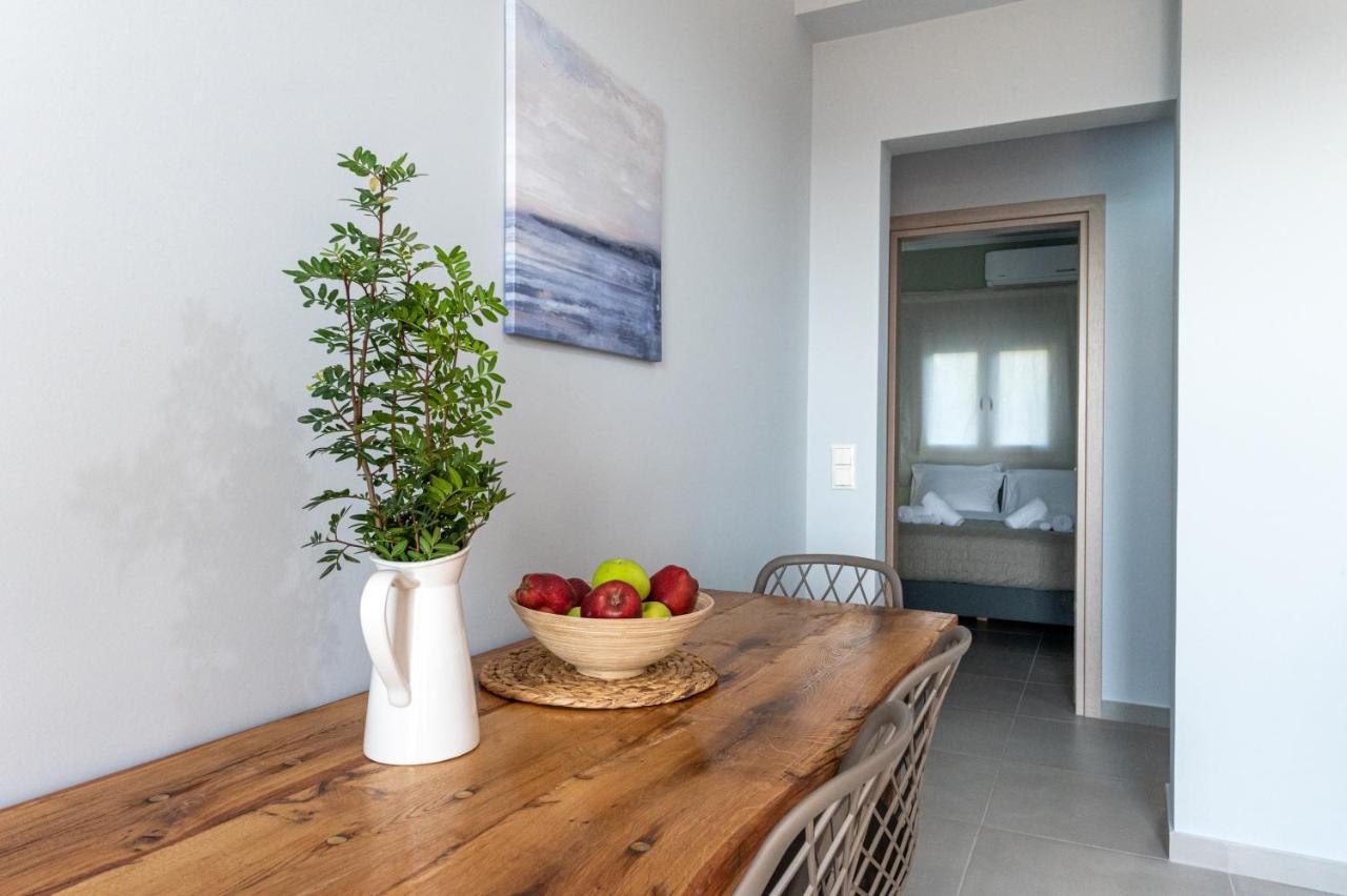 Rizes Seaside Homes Vromonérion 외부 사진