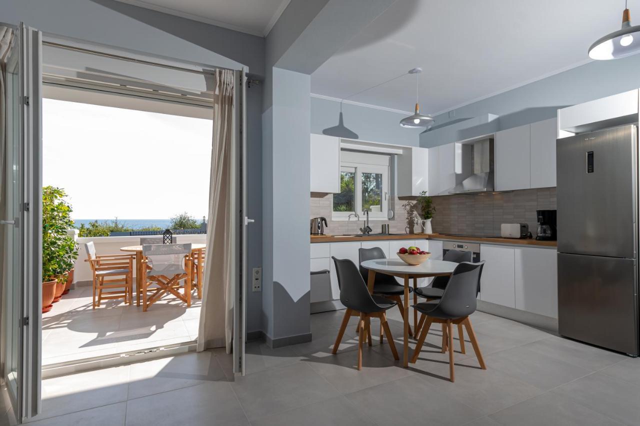 Rizes Seaside Homes Vromonérion 외부 사진