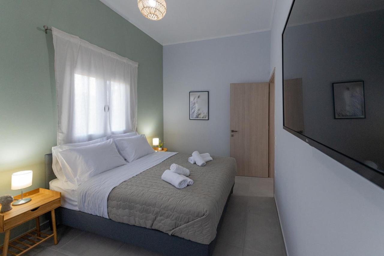 Rizes Seaside Homes Vromonérion 외부 사진