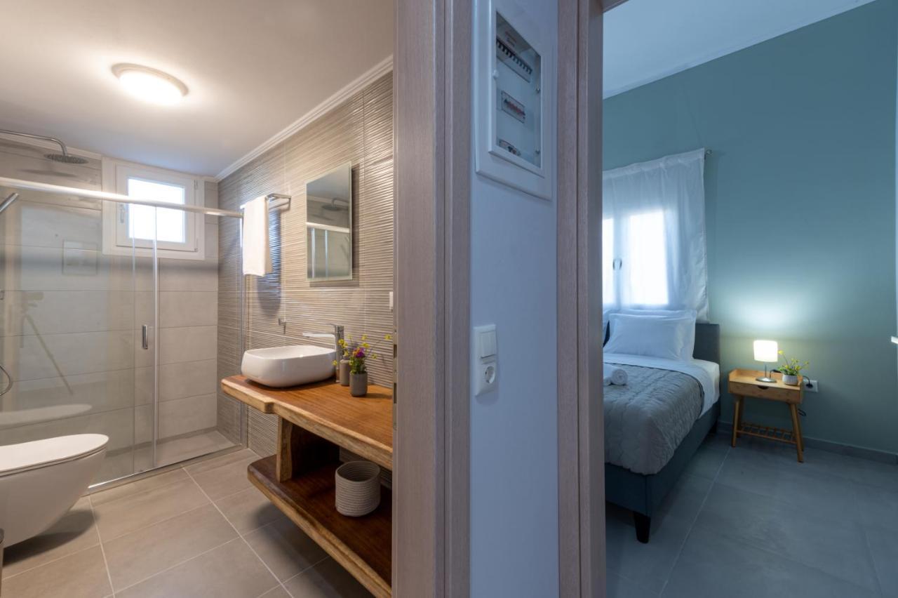 Rizes Seaside Homes Vromonérion 외부 사진